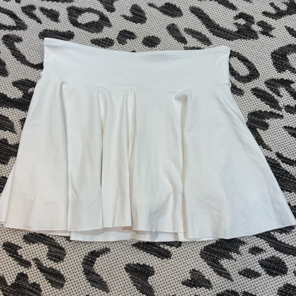 Under Armour Motion Skort - WHITE & NAVY - Picture 3 of 6